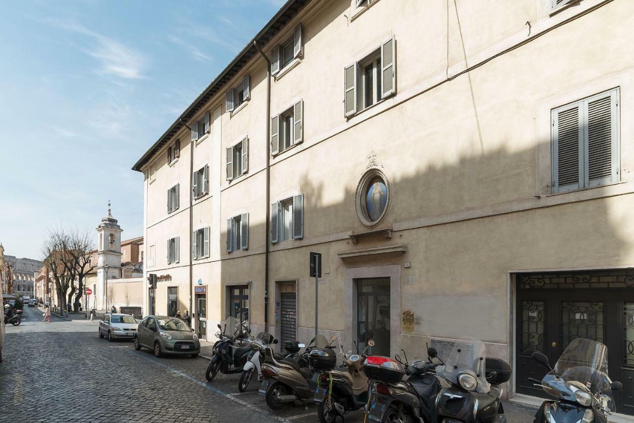 Colosseo & San Clemente Cozy Flat Рим Екстериор снимка