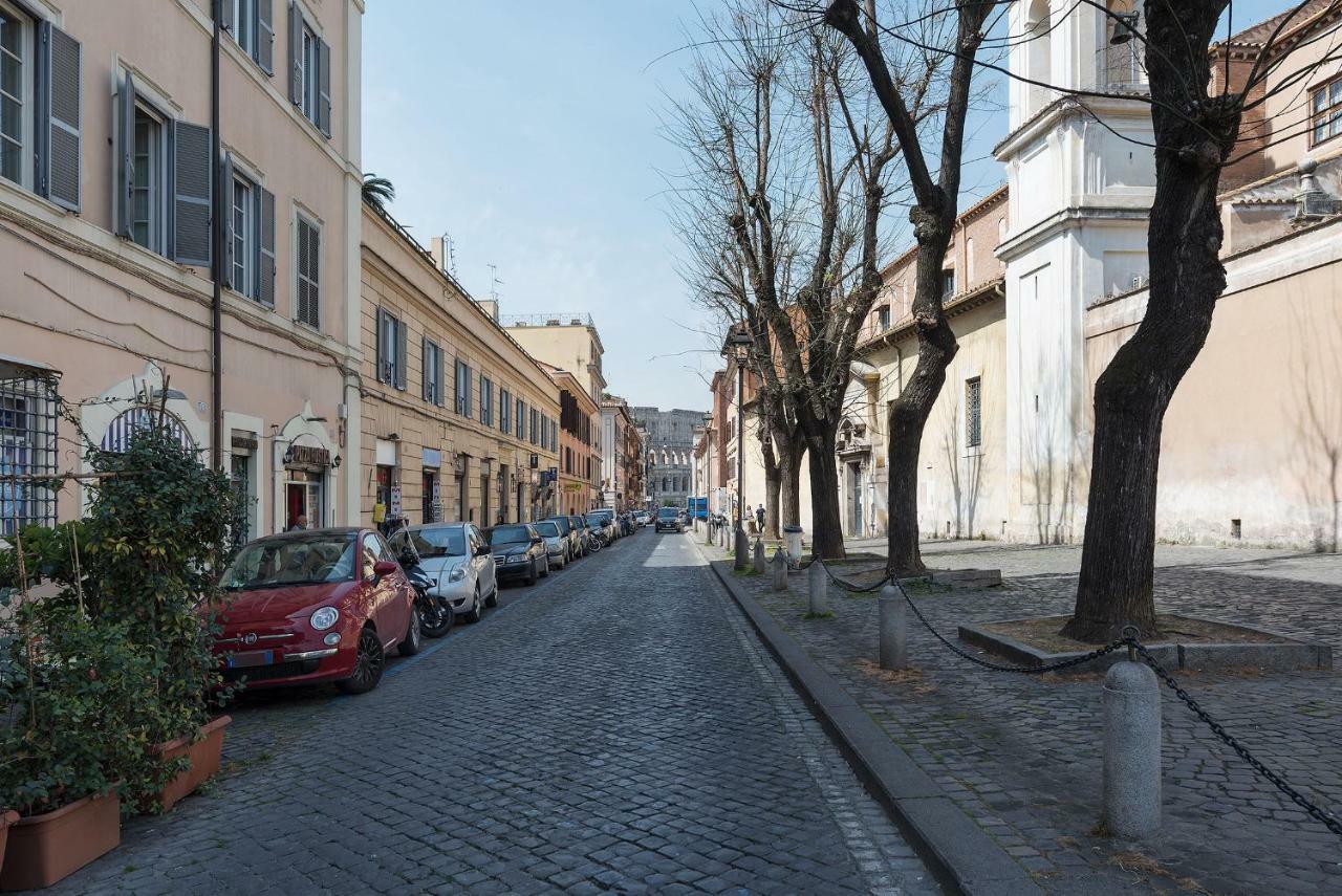 Colosseo & San Clemente Cozy Flat Рим Екстериор снимка